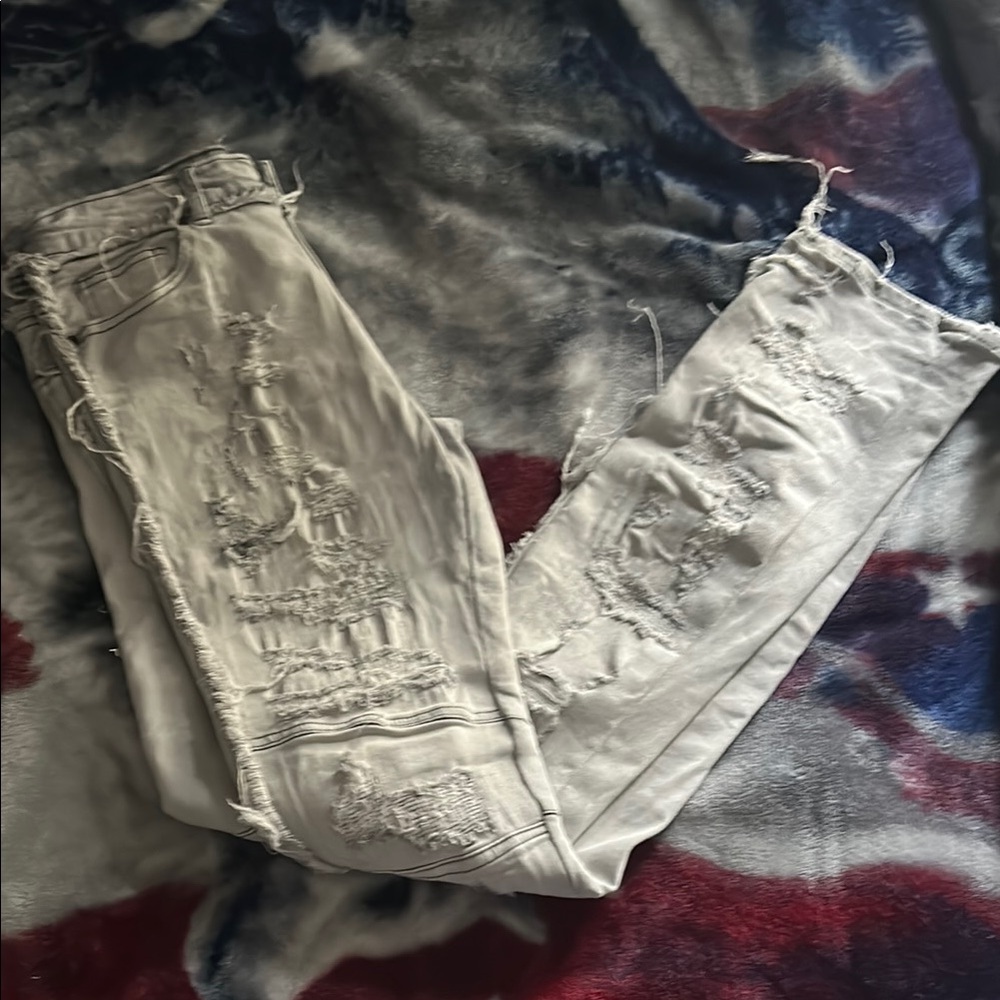 Distressed Light Gray Jeans